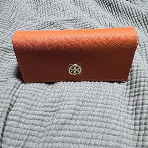 NEW TORY BURCH orange leather Sunglasses Case